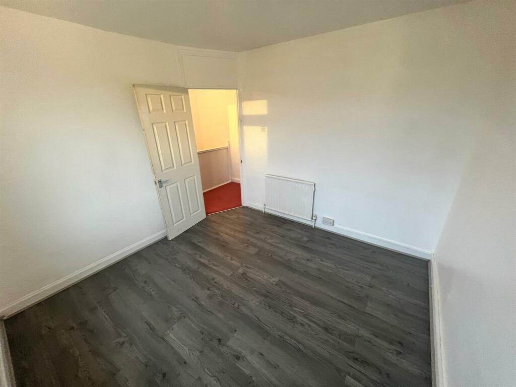 Rear first floor double bedroom