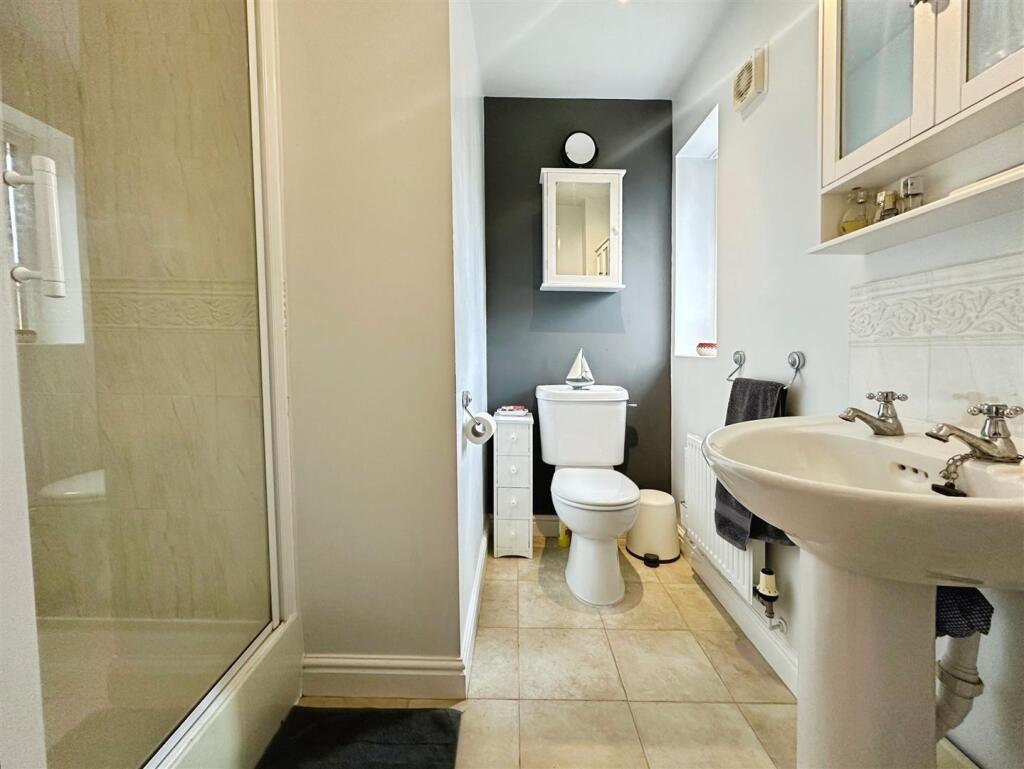 0d5e7bba--4794-B93E-6D6BD0A046FA-46764-00000FEC73B