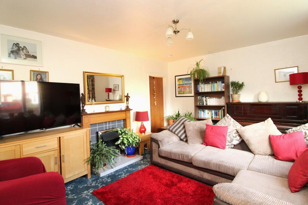 Lounge Additional