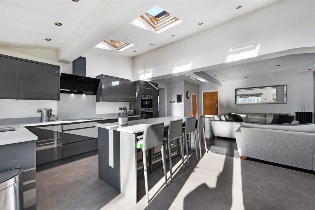 Open plan kitchen-diner family room