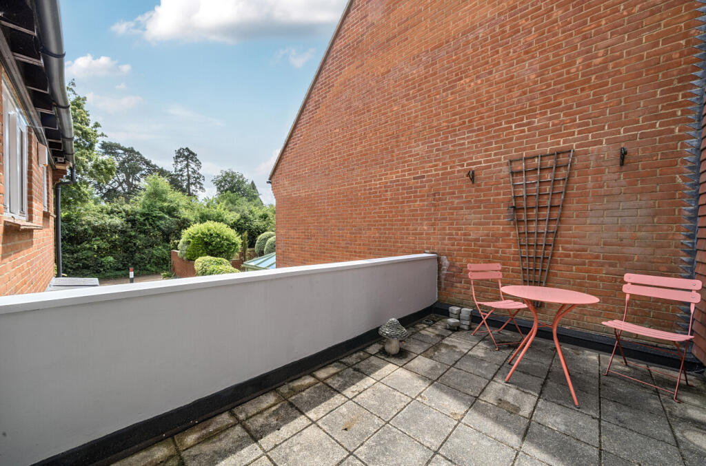 1300633-19-68370d...