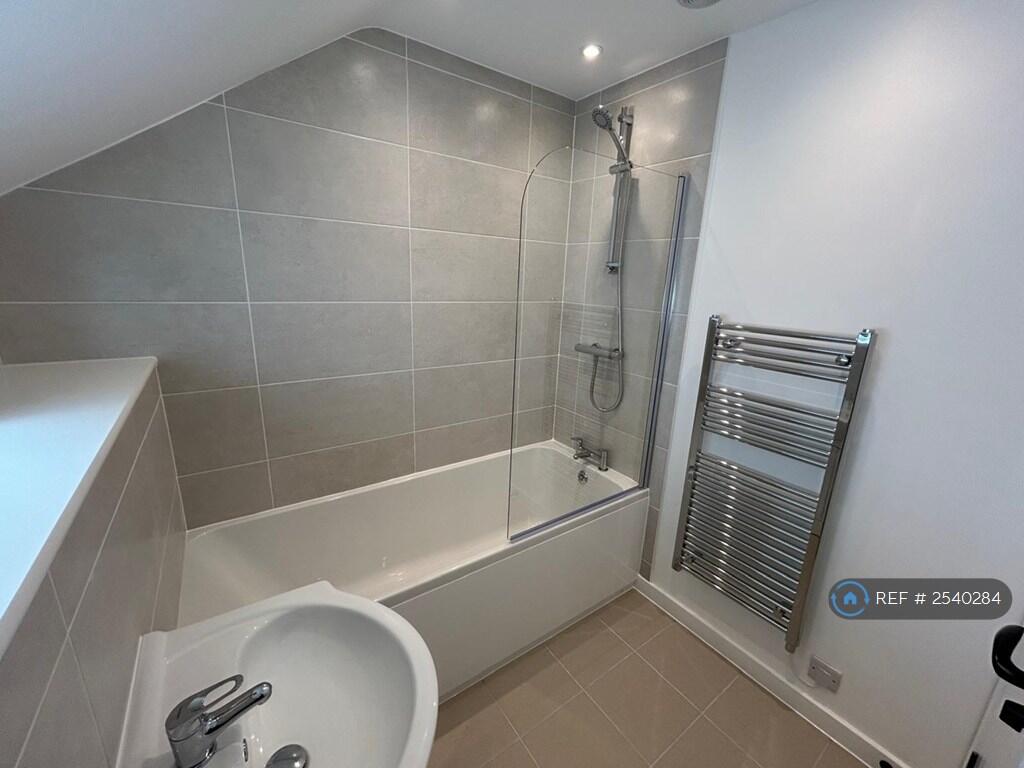 Bathroom 2