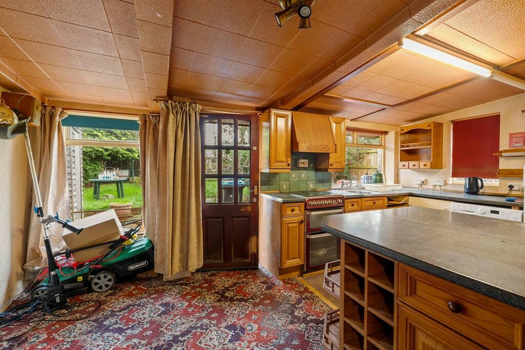 Woodside Road, Bl...