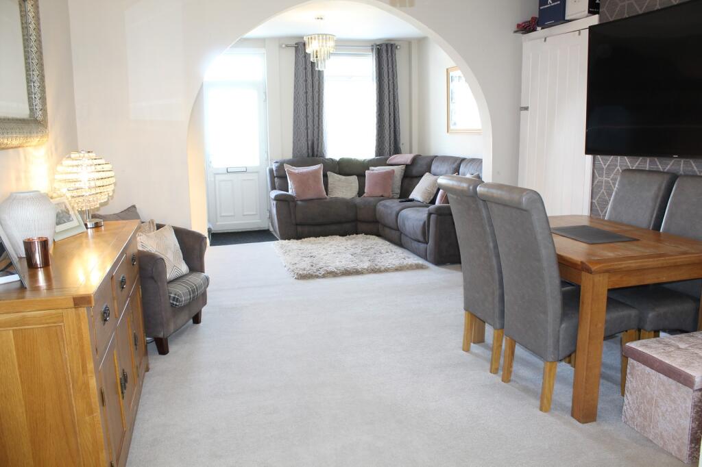 Lounge / Dining room