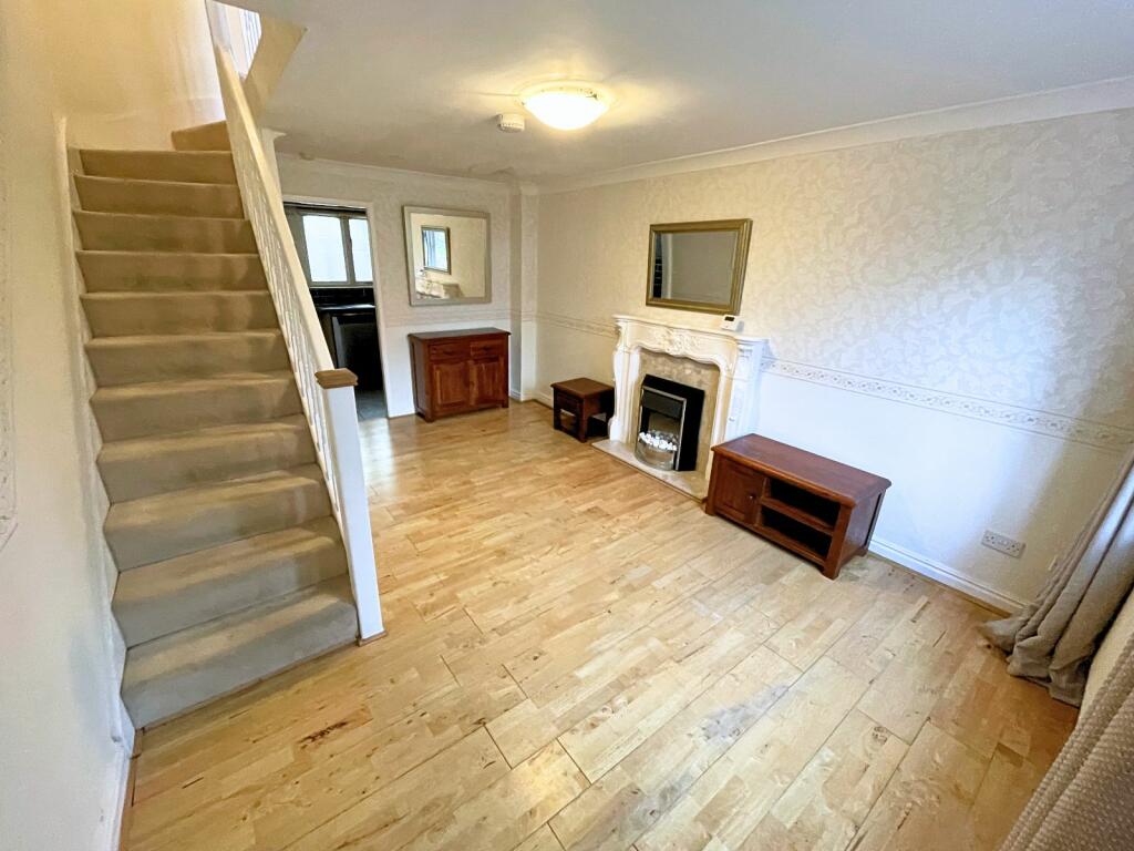 Reception room.