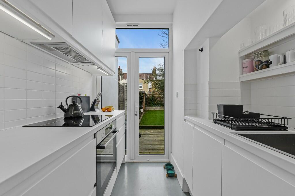 Fitted Kitchen