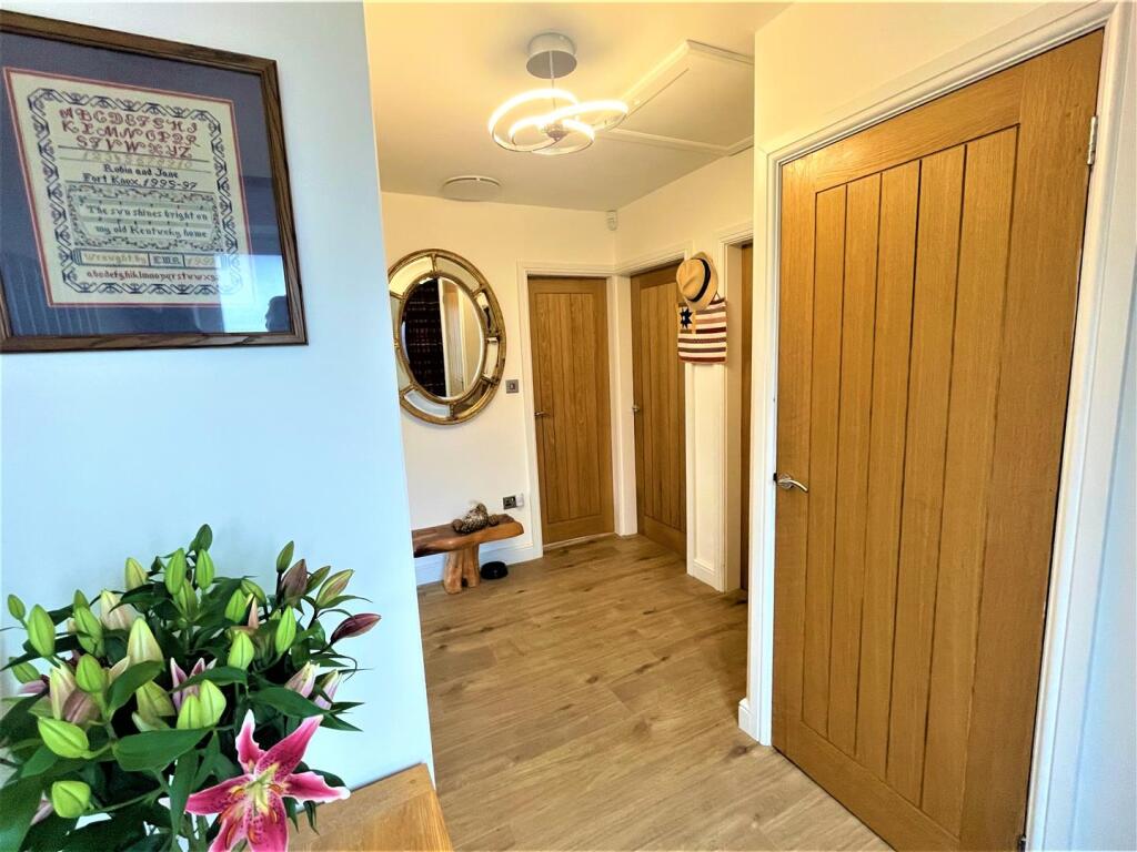 Entrance Hallway.jpg