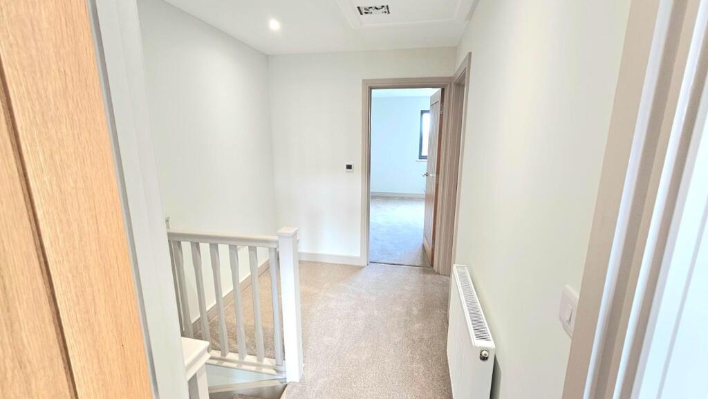 12 Magnum Plum Way landing.jpg