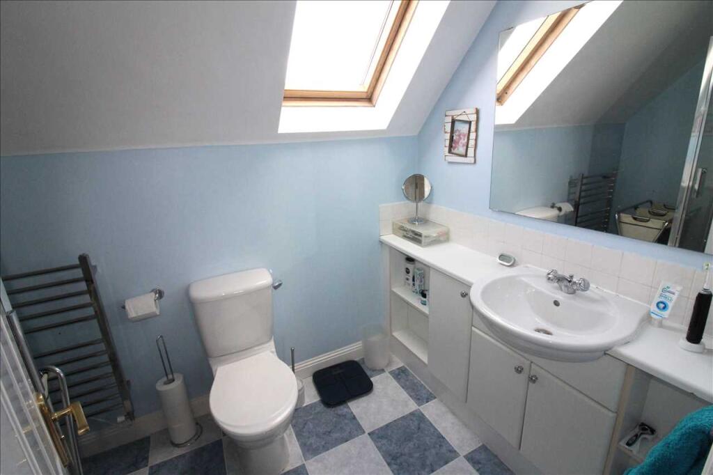 SHOWER ROOM