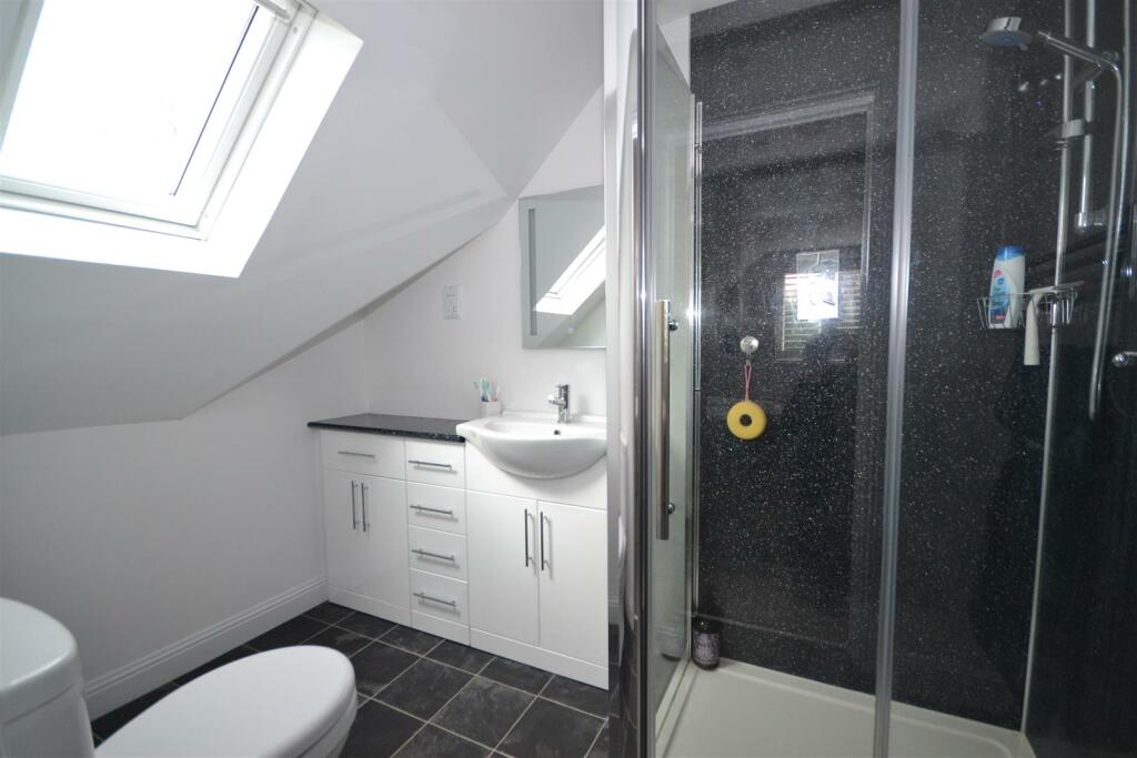 En Suite Shower Room