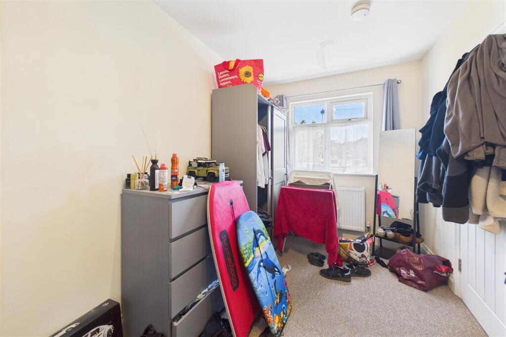 46 Frome Valley Road, Frenchay, Bristol BS16 1HE |