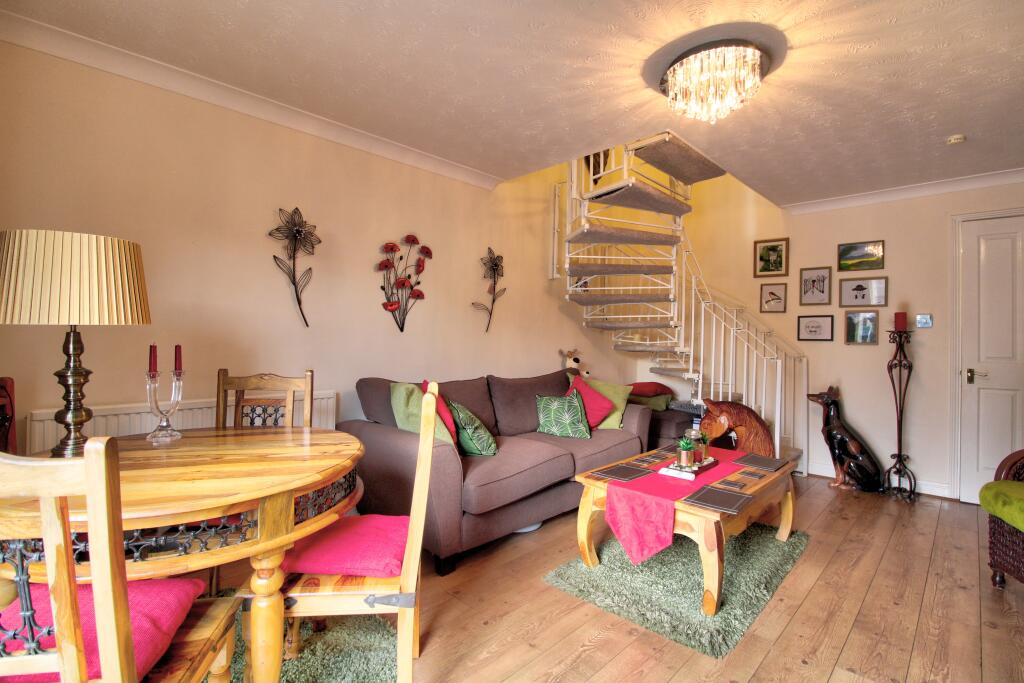 IMG_9211_2_3_Interior 4