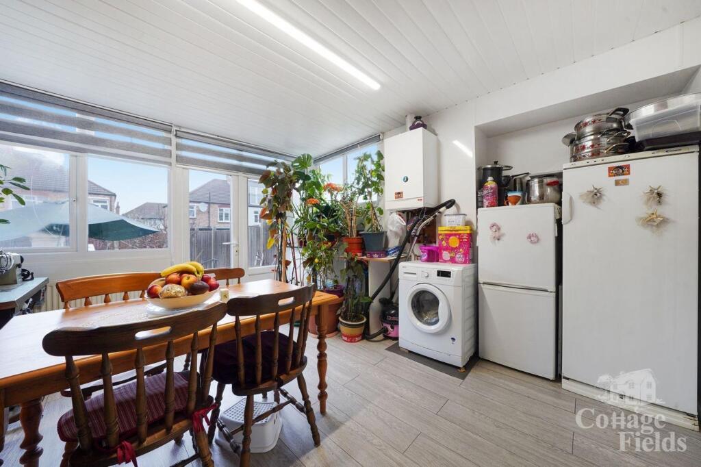 129 Tottenhall Road - X7EbWFIapK5lWeJkGDQo.jpg