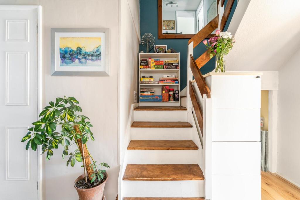 FLEETWOOD CLOSE (13).jpg