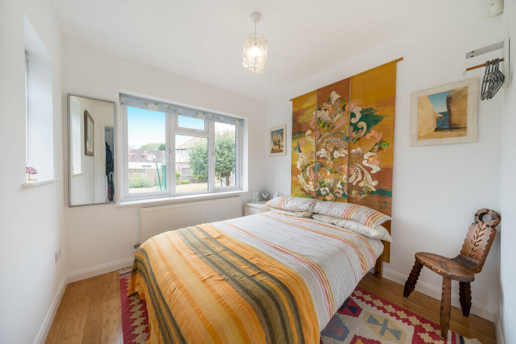 1328408-1-6880cbb...