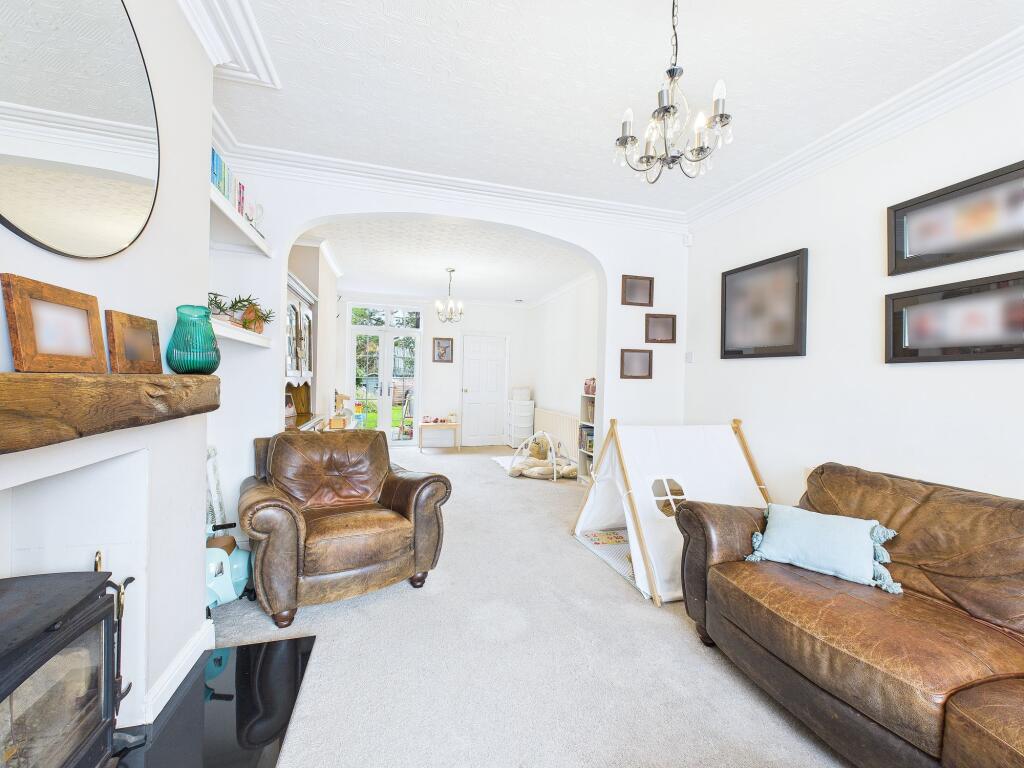 Living Room/ Dining Room