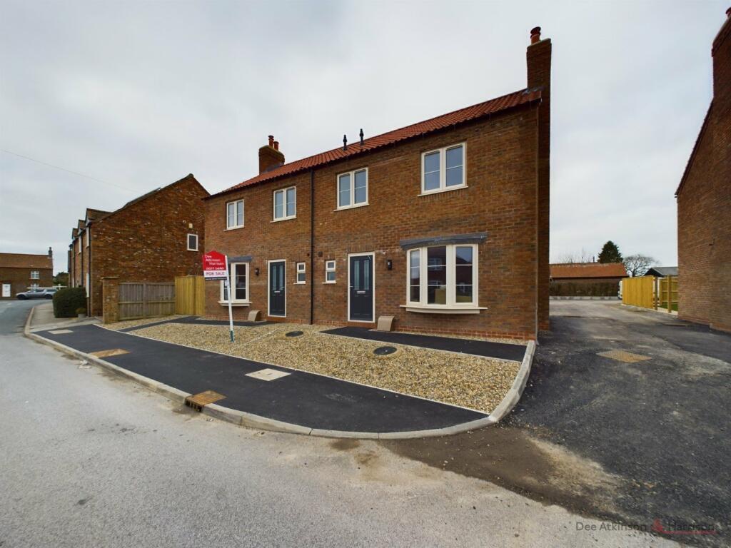 3 Bedroom Semi-Detached House - For Sale