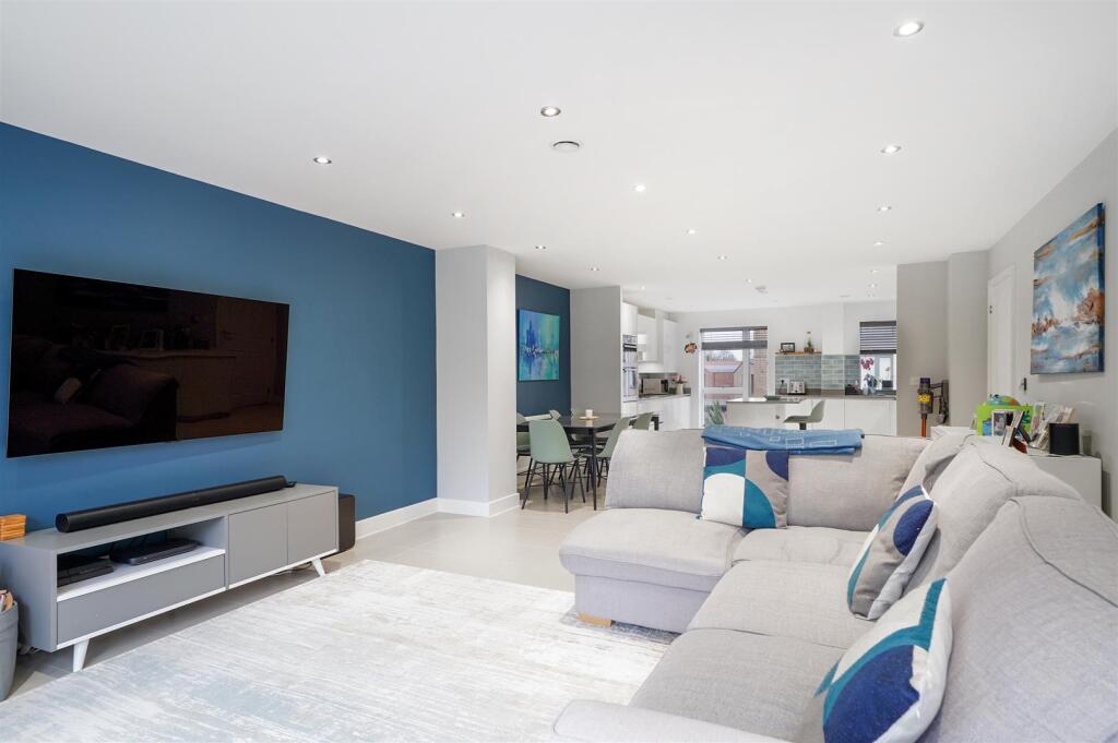 7 Michael Robbins Way - NOYngva7G4uU22SIE7mO.jpg