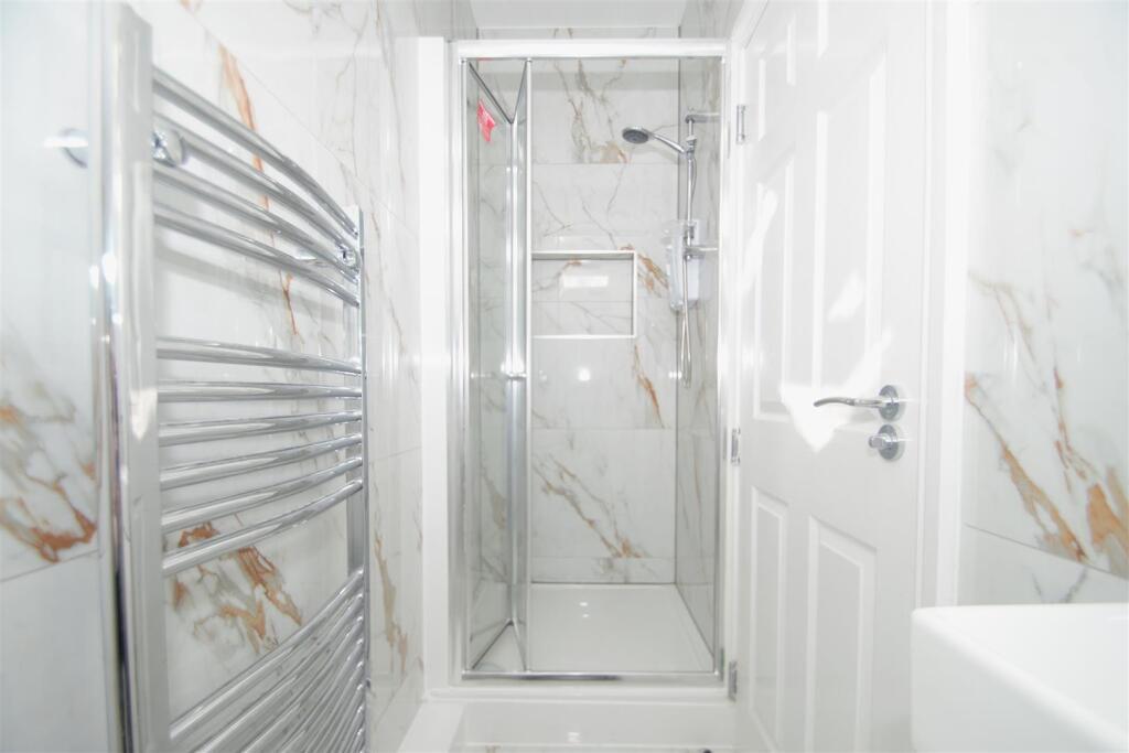 Bathroom reverse.jpeg