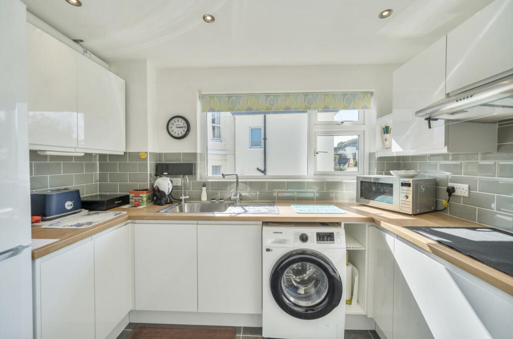 1349749-4-68beea6...