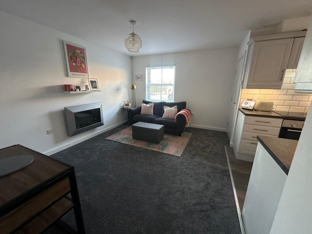 Lounge (2) - Somerset