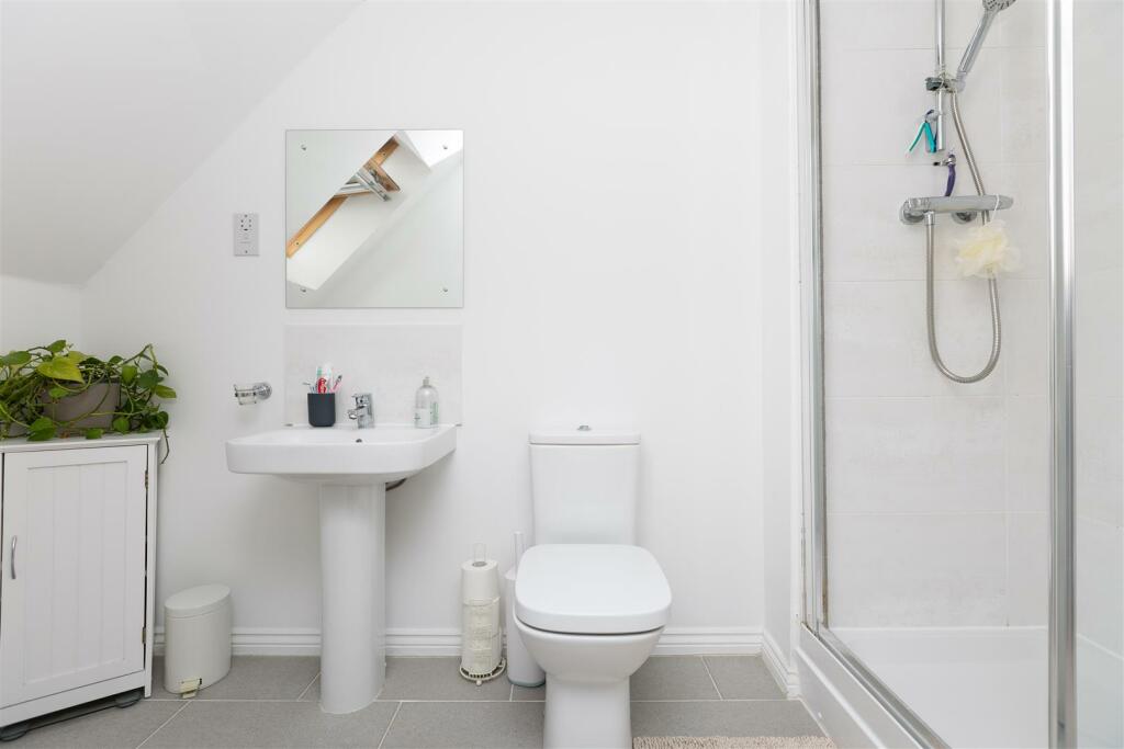 Top floor en-suite