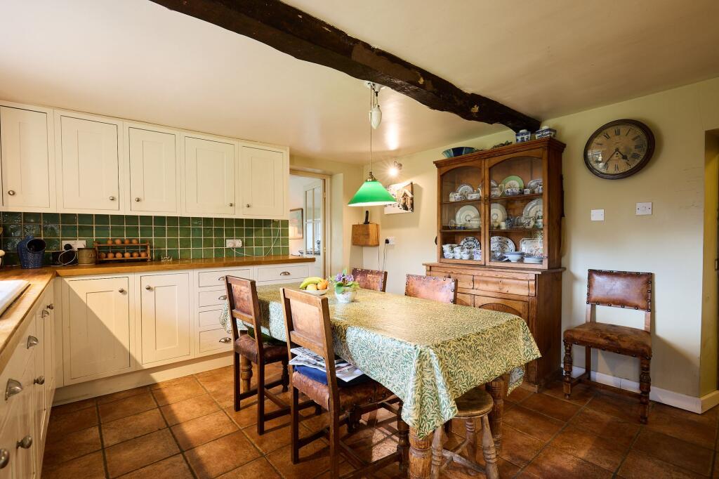 Kitchen/Dining