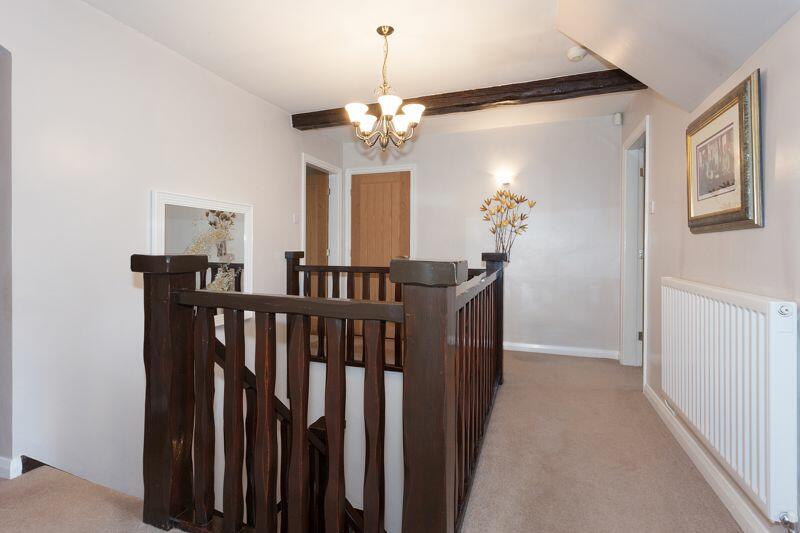 GALLERIED LANDING