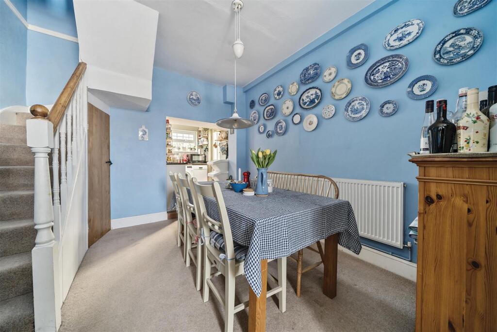 Farthings Dining Room.jpg