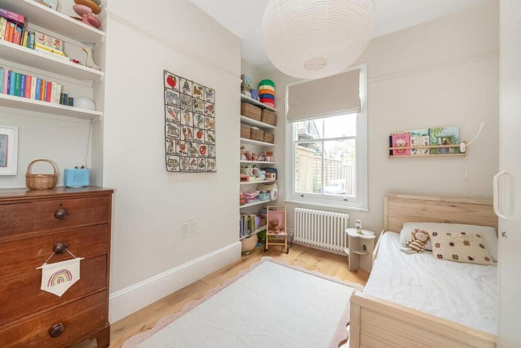 Tremain - bedroom.jpg