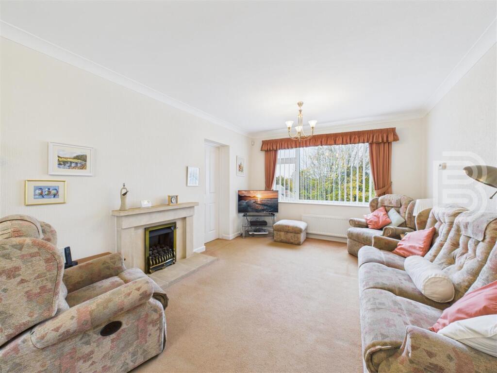 Living Dining Room (1).jpg