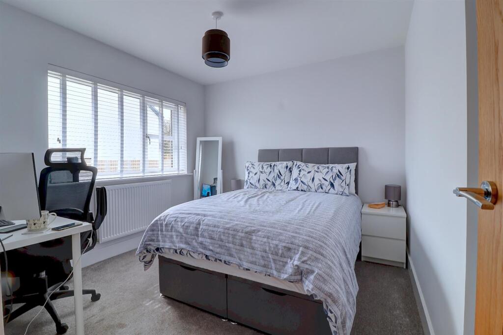 Bedroom 2 .1.jpg