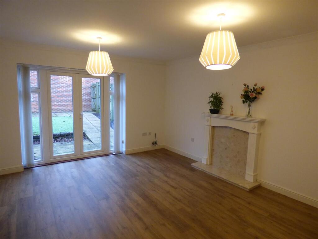 Living Room.JPG