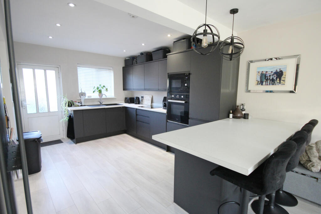 Lounge/Kitchen/Dining Room
