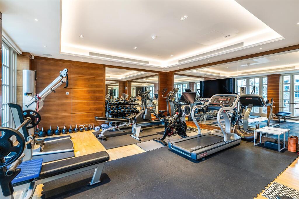 81912 Round Hill-43.jpg