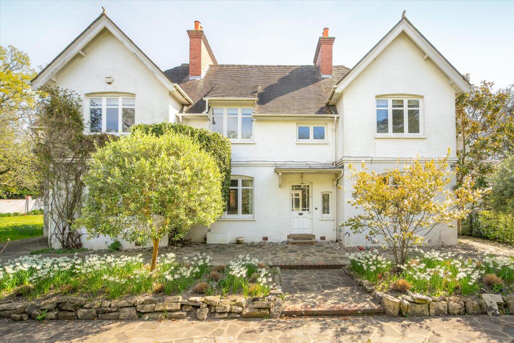 Coopers Hill Lane, Englefield Green, Egham, Surrey, TW20