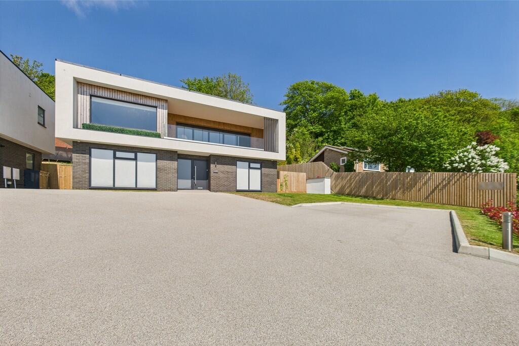 CAM01085G0-PR0554...