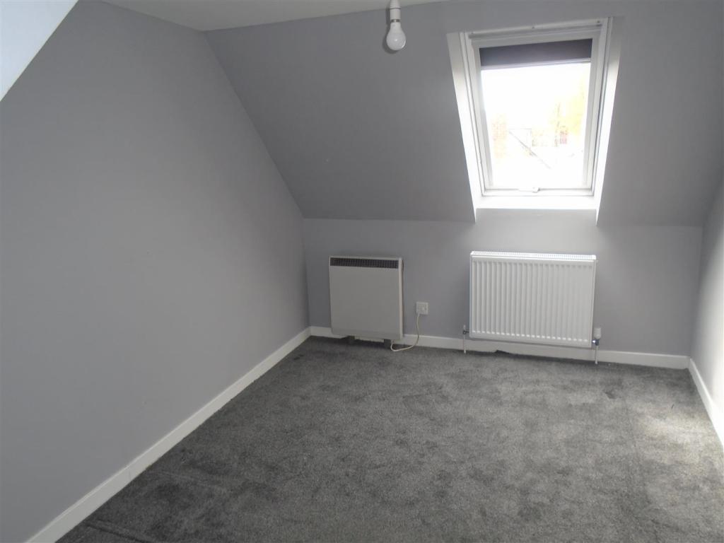 16aPolwarthStreetBedroom.JPG