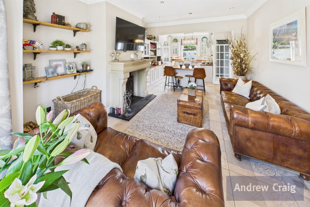 Open Plan Living, Ki