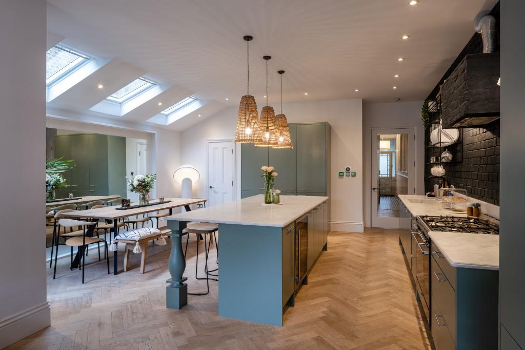 Kitchen/ dining room