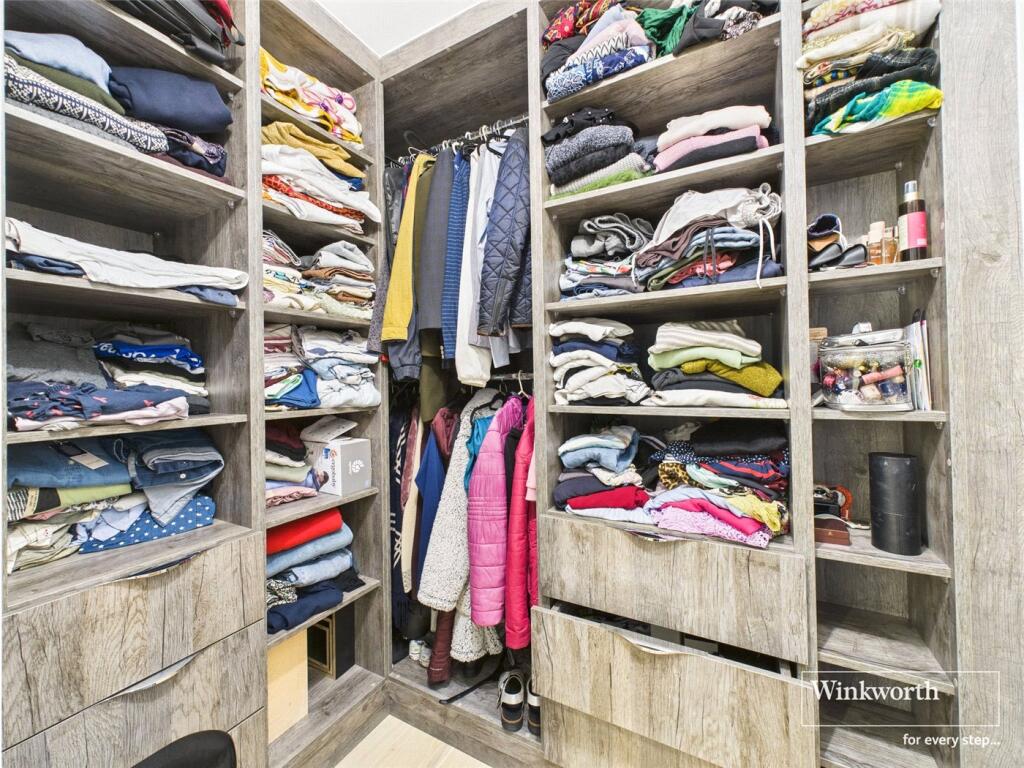 Walk In Wardrobe