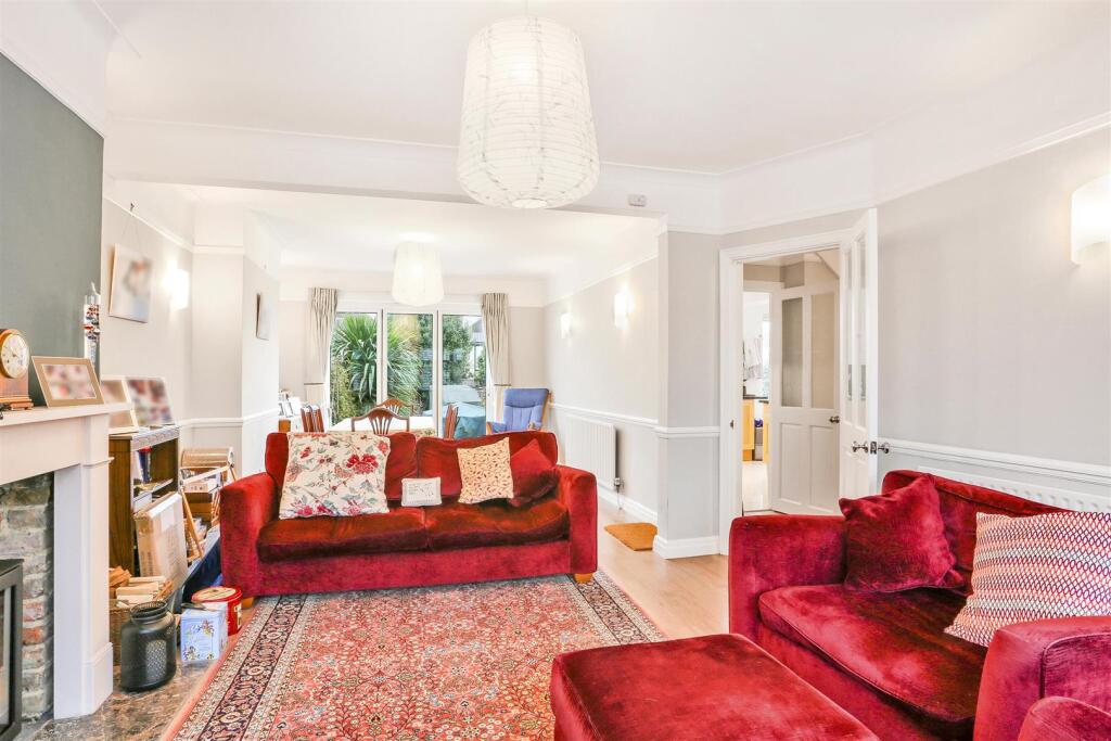 1414479588 -  11.jpg