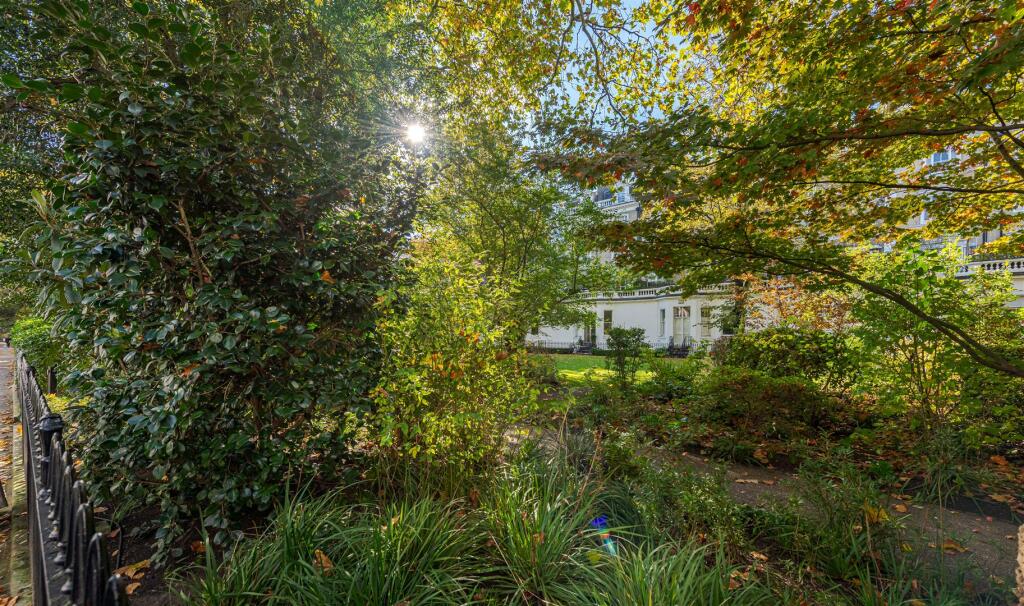 Onslow Gardens 11_78-11.jpg