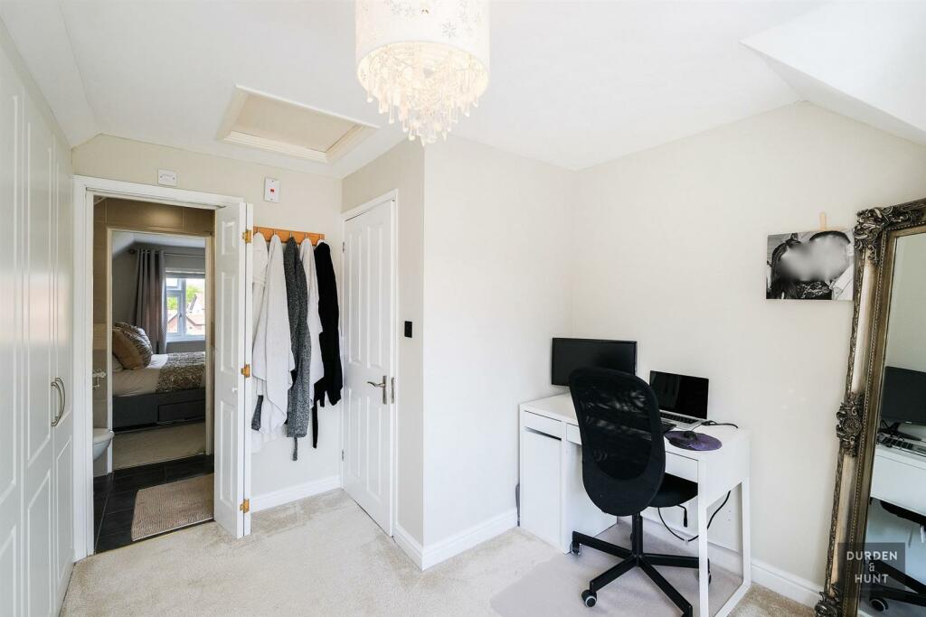 Woodgreen Road 22.jpg