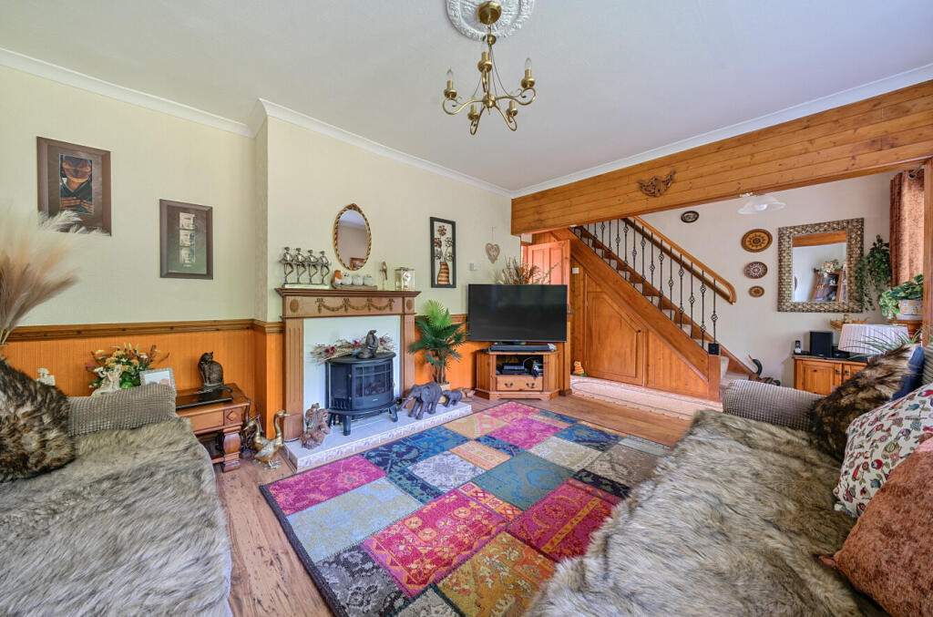 1304258-5-683df75...