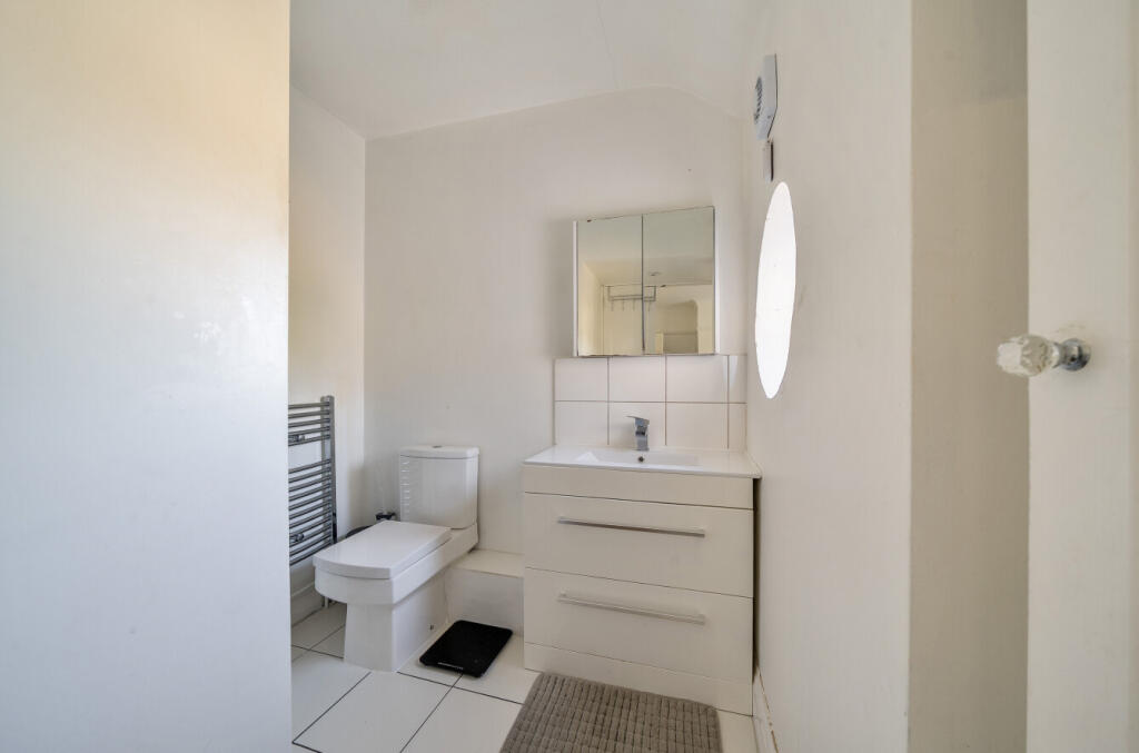 1361858-12-68dbcd...