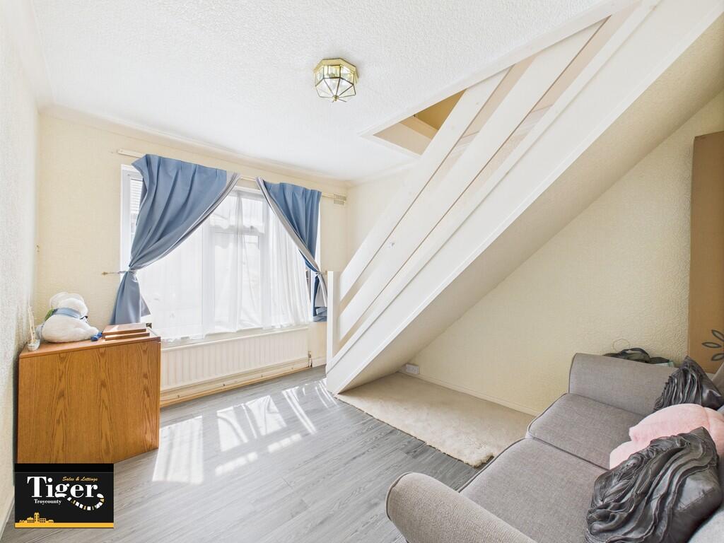 CAM03440G0-PR0384...