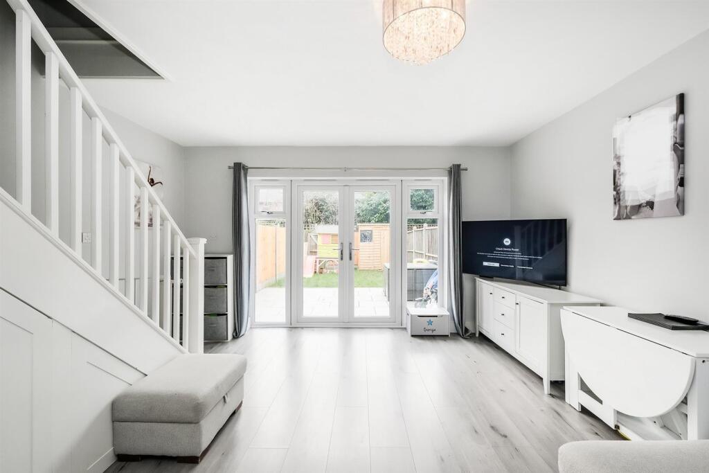 7 Field Close-15_web.jpg