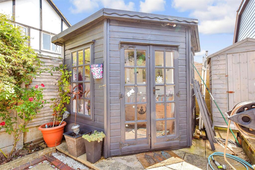 Workshop/Outbuildings