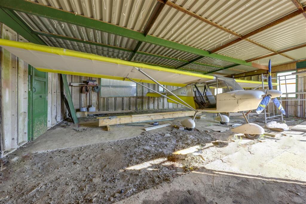 Aeoplane Hanger